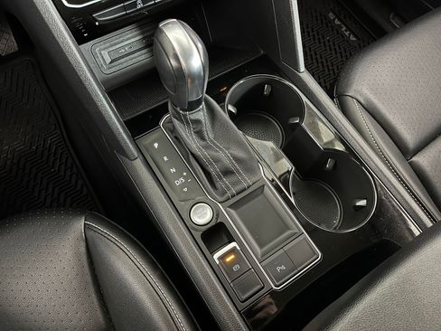 Used 2022 Volkswagen Atlas SE image 14