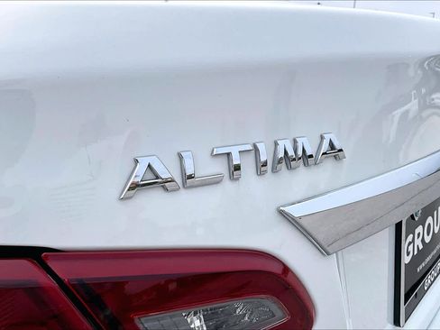 Used 2018 Nissan Altima 2.5 S w/ S Convenience Package FWD image 10