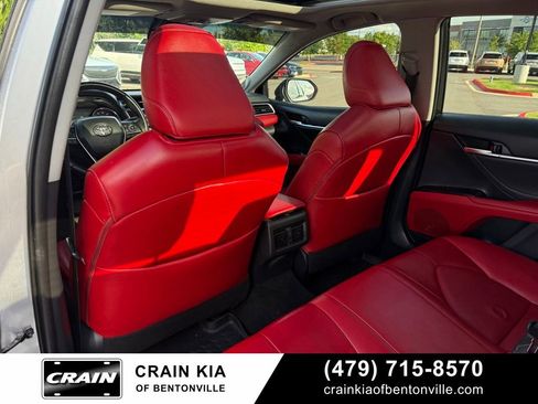 Used 2018 Toyota Camry XSE FWD image 26