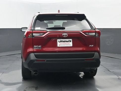 Used 2020 Toyota RAV4 XLE FWD image 21