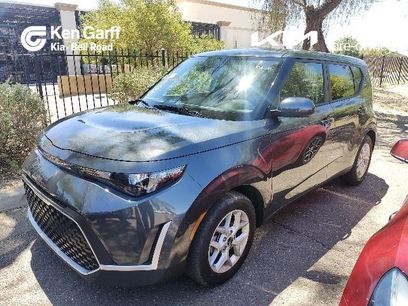Certified 2025 Kia Soul LX w/ LX Technology Package