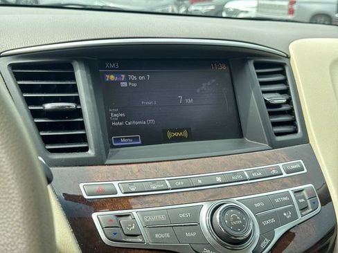 Used 2013 INFINITI JX35 AWD w/ Premium Pkg image 23