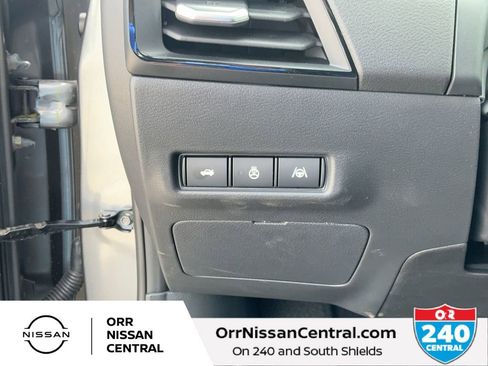 New 2026 Nissan Sentra SR w/ SR Premium Package FWD image 19