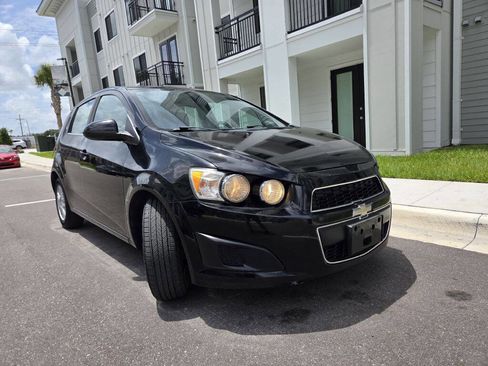 Used 2016 Chevrolet Sonic LT FWD image 4