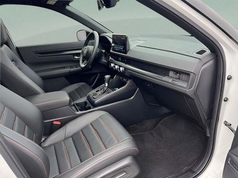 Certified 2025 Honda CR-V Sport-L image 31