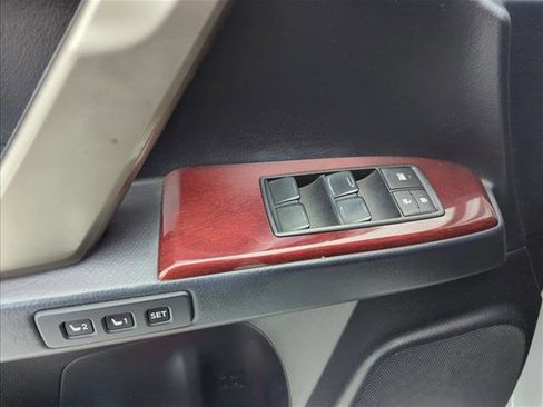 Used 2016 Lexus GX 460 w/ Premium Package image 11