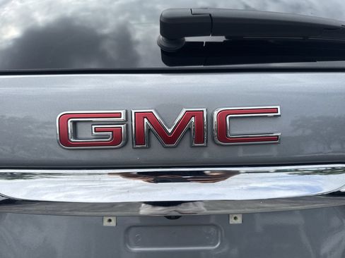Certified 2023 GMC Terrain SLE w/ Driver Convenience Package AWD/4WD image 30