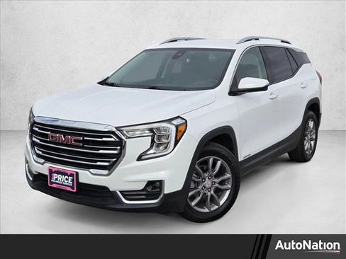 Used 2024 GMC Terrain SLT image 1