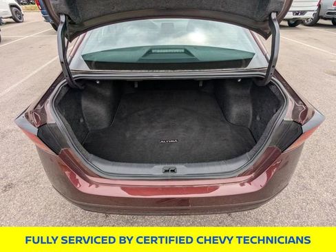 Used 2025 Nissan Altima 2.5 SV FWD image 16