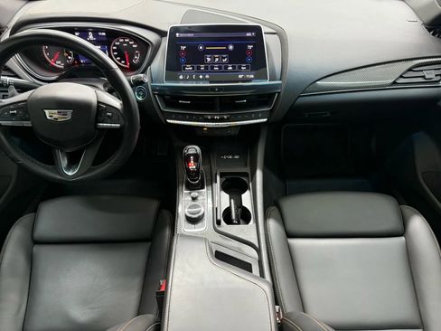 Used 2022 Cadillac CT5 V image 2