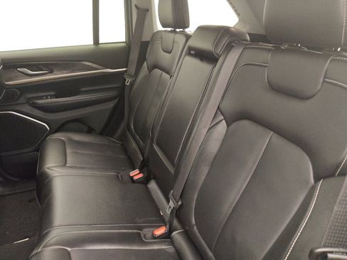 Used 2022 Jeep Grand Cherokee Limited 4xe AWD/4WD image 18