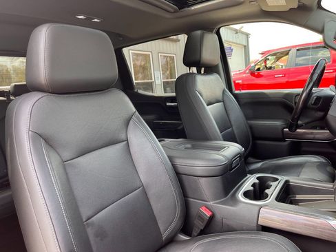 Used 2019 Chevrolet Silverado 1500 LTZ w/ LTZ Premium Package AWD/4WD image 12