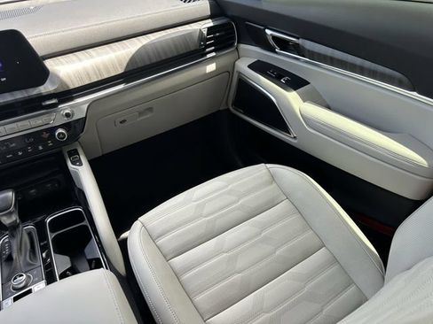 Used 2024 Kia Telluride SX Prestige AWD/4WD image 21