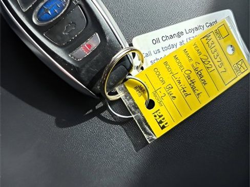Used 2021 Subaru Outback Limited image 16