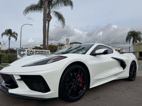 Used 2023 Chevrolet Corvette Stingray Premium Cpe w/ Z51 Performance Package image 13