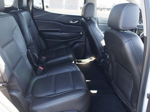 Used 2019 GMC Acadia SLT w/ Black Edition image 22