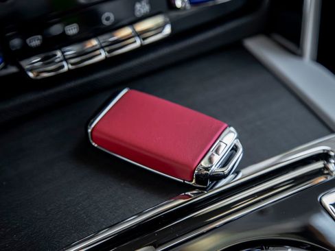 Certified 2024 Rolls-Royce Cullinan w/ Cullinan Package image 15