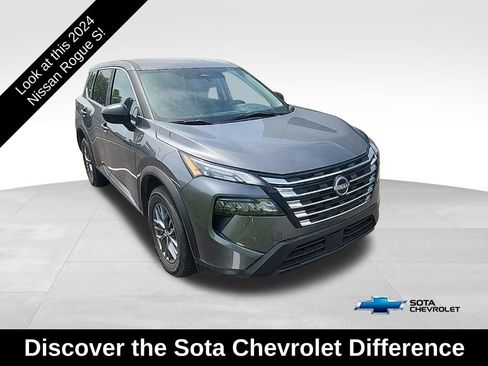 Used 2024 Nissan Rogue S AWD/4WD image 1