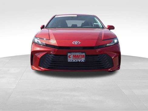 Certified 2025 Toyota Camry LE image 9