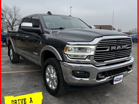 Used 2019 RAM 3500 Laramie image 13