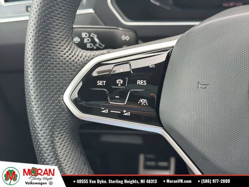 Used 2022 Volkswagen Tiguan SEL R-Line AWD/4WD image 24