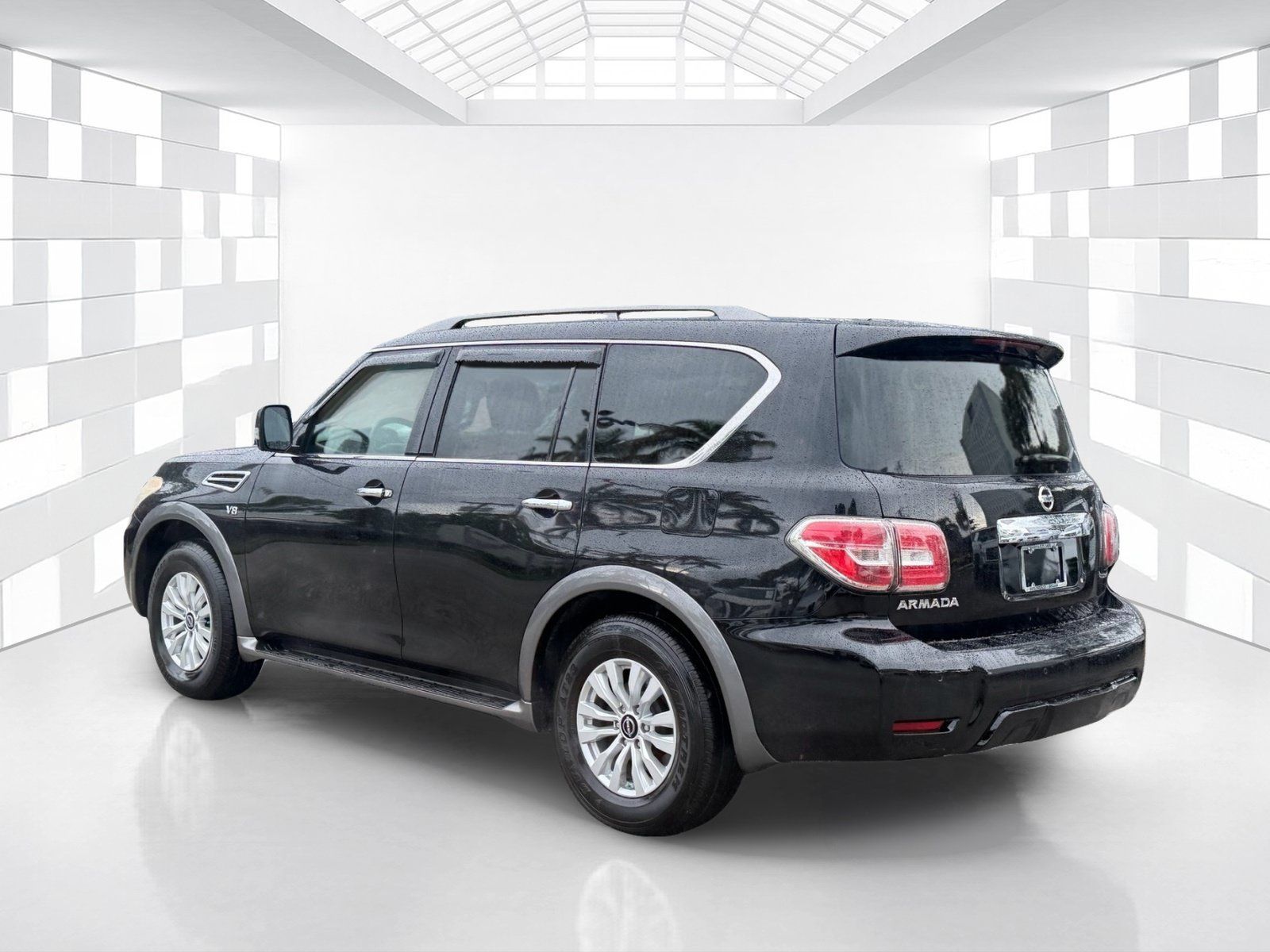 Used 2017 Nissan Armada SV w/ Driver Package RWD image 5