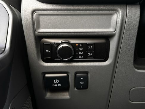 New 2025 Ford F150 Lightning Flash image 19