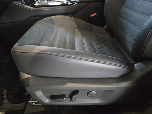 New 2025 Mitsubishi Outlander Trail Edition image 19