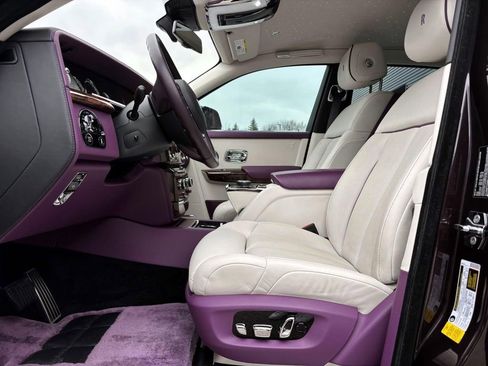 Used 2019 Rolls-Royce Phantom Sedan image 16