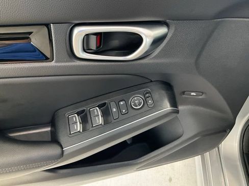 Certified 2023 Honda Civic Touring image 6