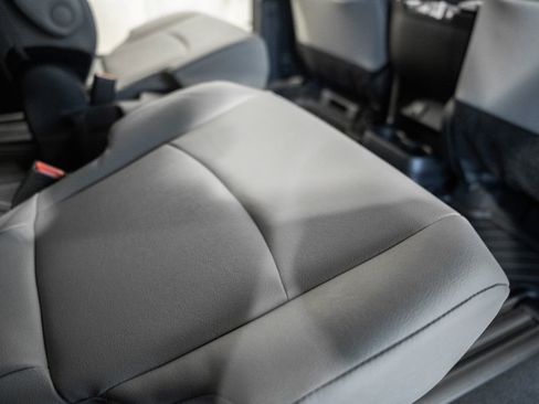 New 2026 Toyota Sienna XLE FWD image 34