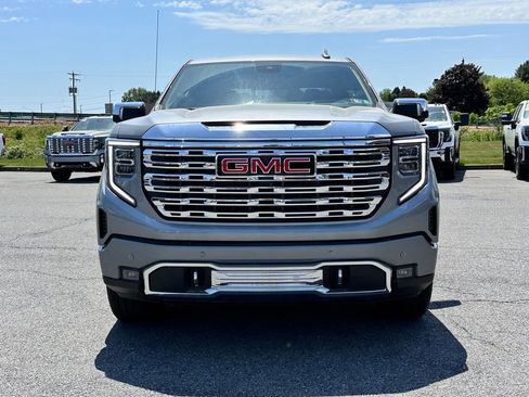 New 2026 GMC Sierra 1500 Denali w/ Denali Reserve Package AWD/4WD image 4