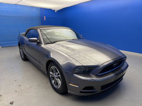 Used 2014 Ford Mustang Premium w/ Comfort Package image 2