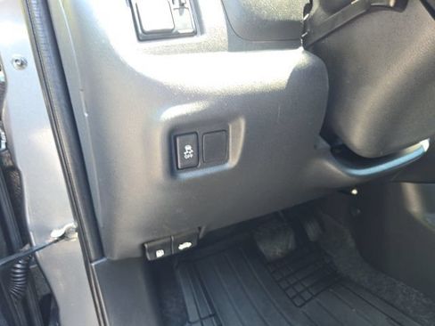 Used 2018 Nissan Versa S Plus FWD image 15