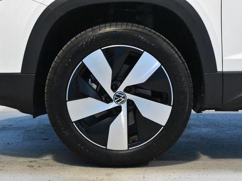 Used 2025 Volkswagen Taos S AWD/4WD image 19