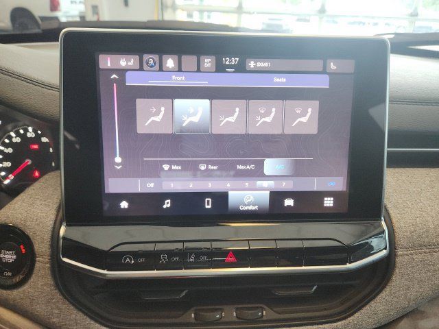 Used 2023 Jeep Compass Latitude w/ Sun and Sound Group AWD/4WD image 27