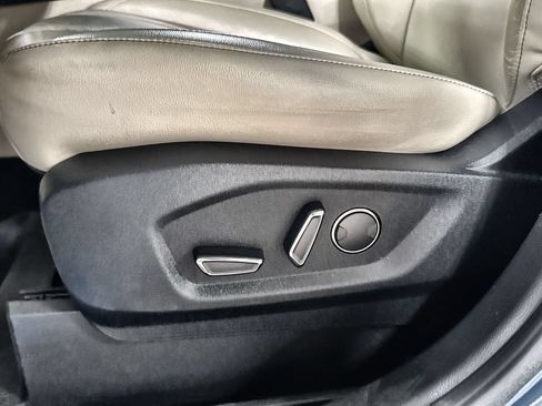 Used 2019 Ford Edge Titanium AWD/4WD image 13