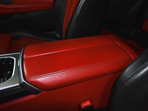 Used 2024 BMW 840i Convertible w/ M Sport Professional Package image 62