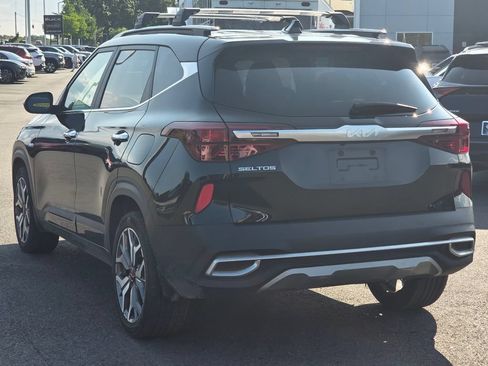 Used 2023 Kia Seltos SX w/ SX Sunroof Package AWD/4WD image 6