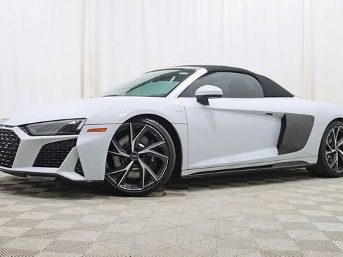 Used 2023 Audi R8 V10 performance RWD image 2