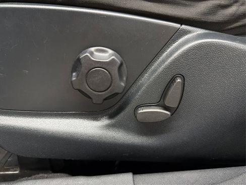 Used 2020 Ford EcoSport SE image 37