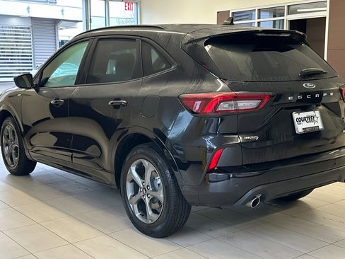 Certified 2023 Ford Escape ST-Line w/ Tech Pack #1 image 6