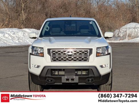 Used 2024 Nissan Frontier SV w/ SV Convenience Package image 8