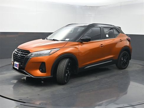 Used 2022 Nissan Kicks SR w/ Interior Electronics Package image 19