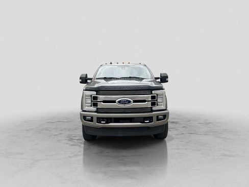 Used 2019 Ford F350 Limited AWD/4WD image 9