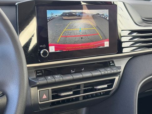 Certified 2025 Toyota Camry LE image 26