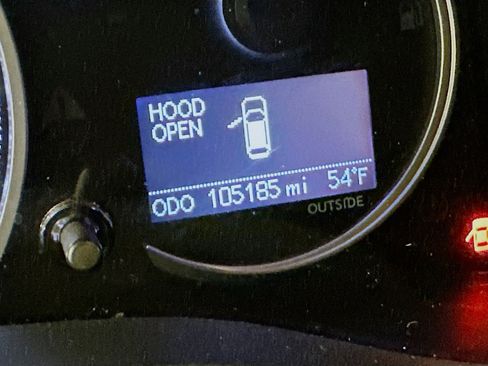 Used 2012 Lexus CT 200h image 19