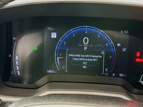 Used 2025 Toyota Corolla Cross XLE w/ Convenience Package FWD image 10