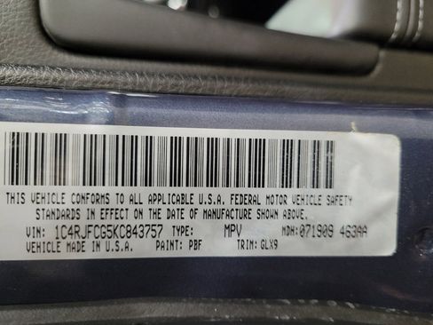 Used 2019 Jeep Grand Cherokee Overland AWD/4WD image 33