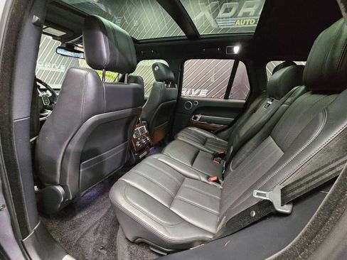 Used 2015 Land Rover Range Rover Supercharged AWD/4WD image 32